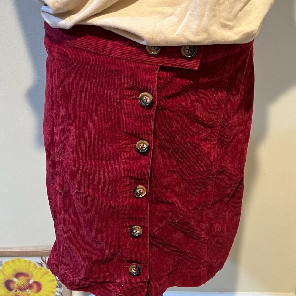 Button up forever 21 skirt-red